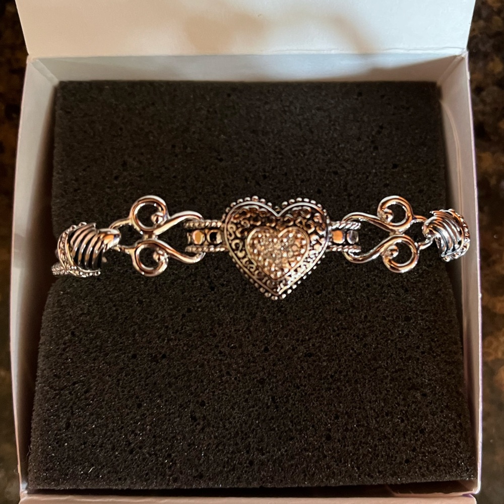 Lia Sophia “Love Dust” Bracelet 💜 brand new, never worn